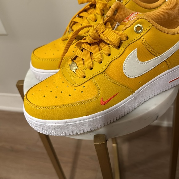 Yellow Nike Airforce 1s - Picture 7 of 8